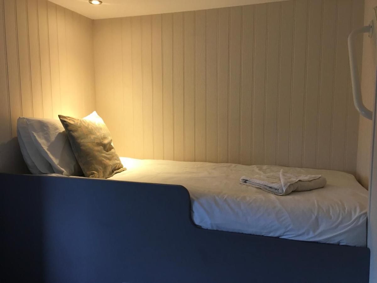 Newport Guest House Lincoln Bagian luar foto