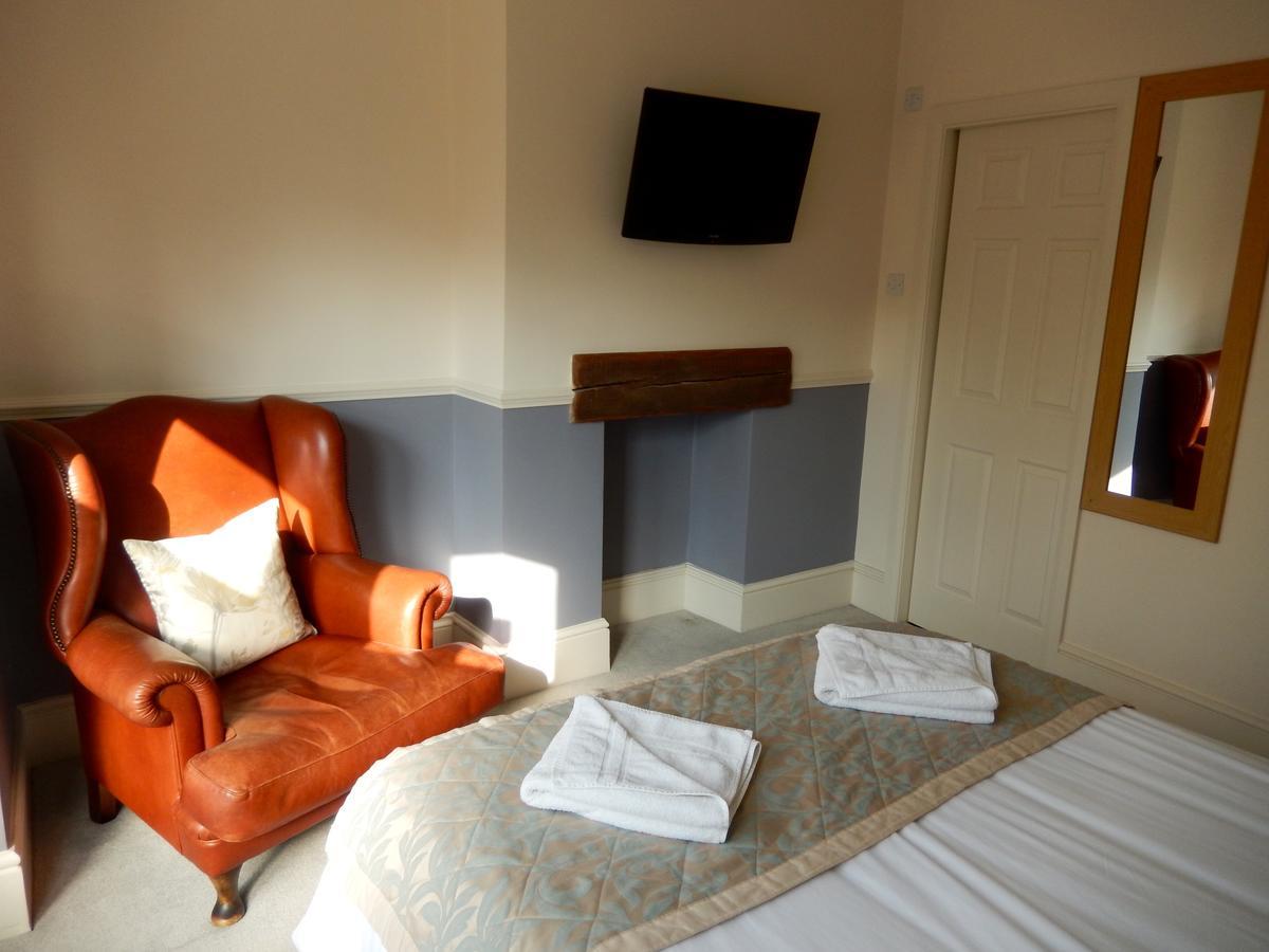 Newport Guest House Lincoln Bagian luar foto
