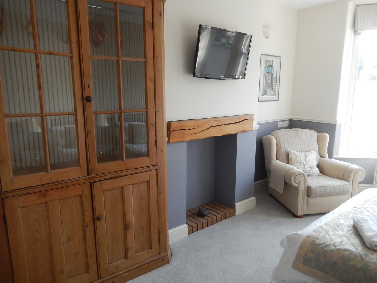 Newport Guest House Lincoln Bagian luar foto