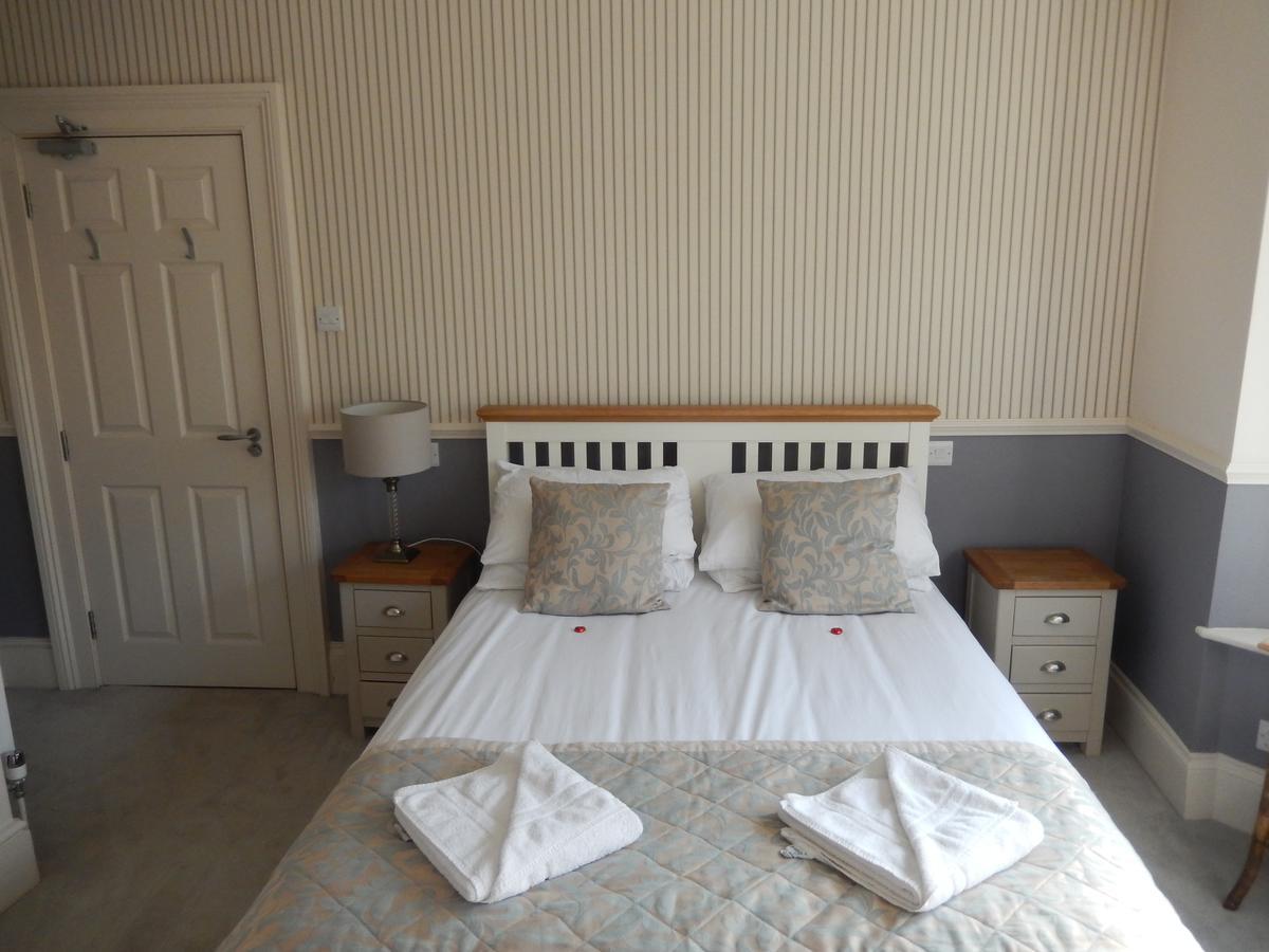 Newport Guest House Lincoln Bagian luar foto