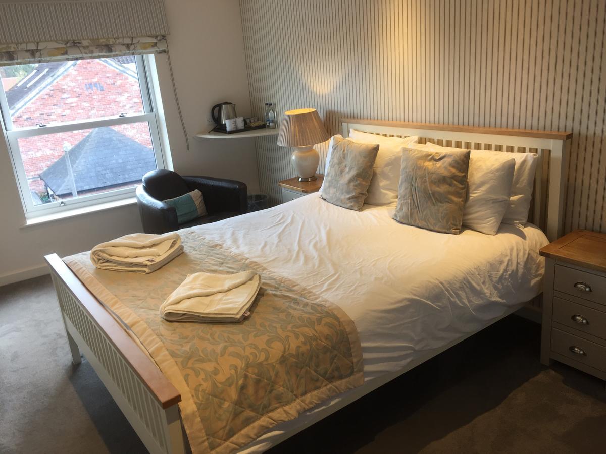Newport Guest House Lincoln Bagian luar foto